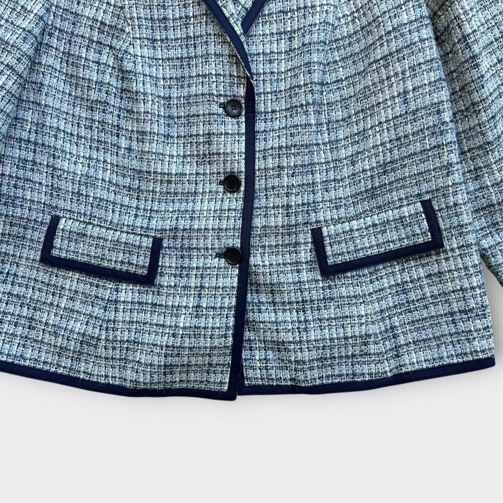 Talbots Tweed Blazer Jacket Women's Size 16 Blue White Bouclé Classic Preppy - Picture 2 of 13